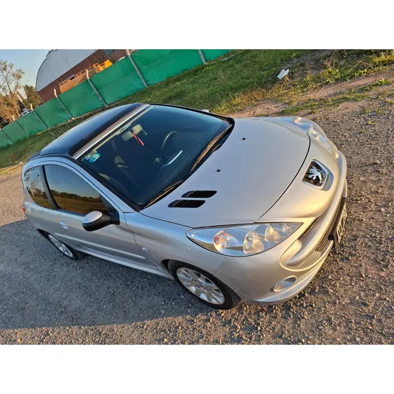 Peugeot 207 1.6 Xt