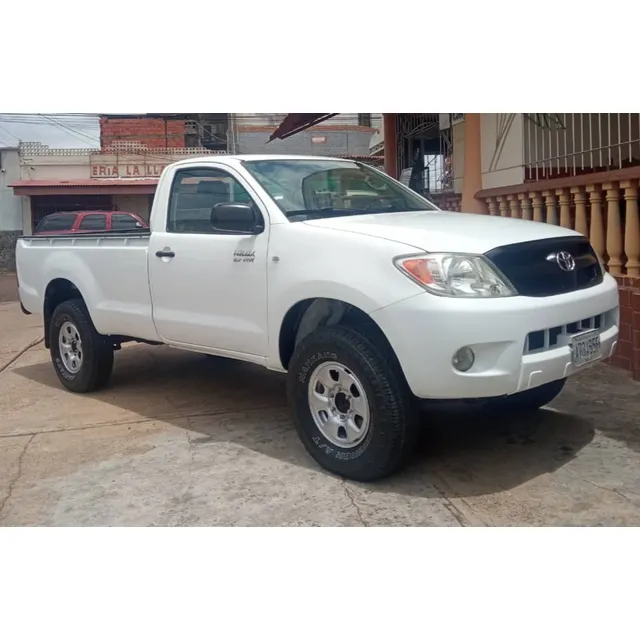 Toyota Hilux 2.7