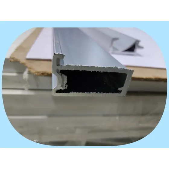 Perfil Para Ventanas De Tres Metros Elaborado En Aluminio