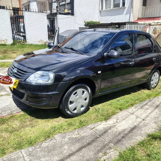 Renault Logan 2011 1.4 Entry Familier