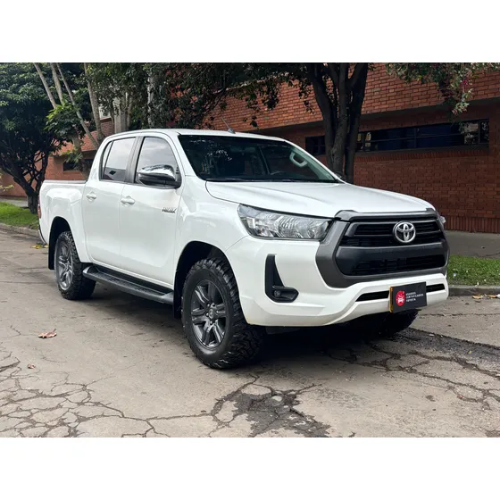 Toyota Hilux 2.4 Diésel 4x4