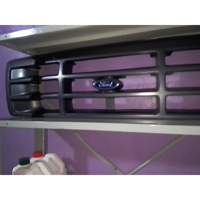 Parrilla De Ford Bronco Original Dé Planta Nueva