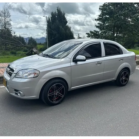 Chevrolet Aveo Emotion 2012 1.6 Mt