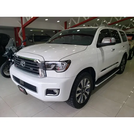 Toyota Sequoia .