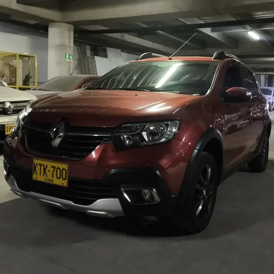 Renault Stepway 1.6 Zen usado en Floridablanca