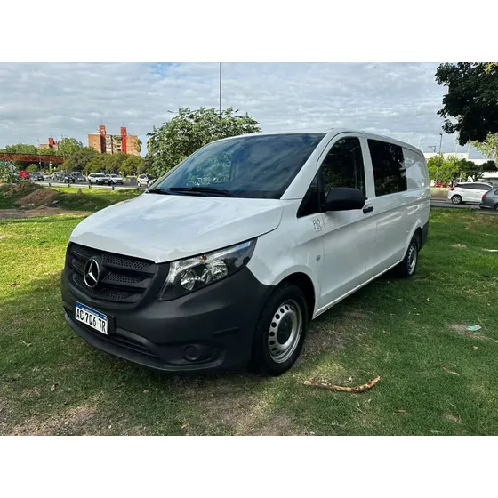 Mercedes-benz Vito 1.6 111 Cdi Furgon Mixto Aa 114cv