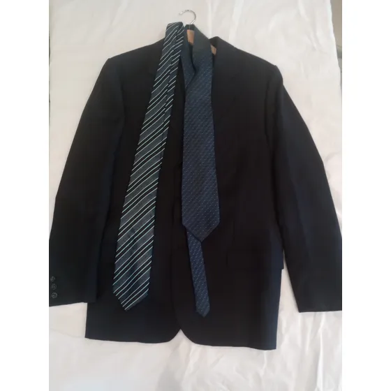 Traje De Hombre -usado-color Azul Marino -talle L