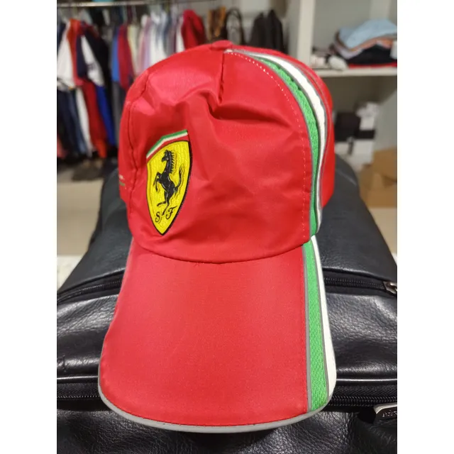Gorra Ferrari Edición Barcelona Original Red