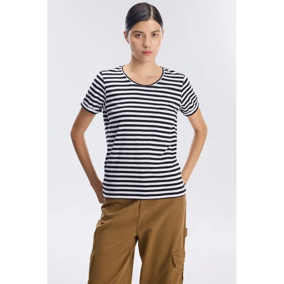 Remera Manga Calce Regular Escote Redondo Mujer Portsaid