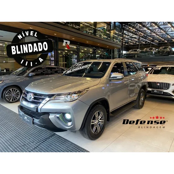 Toyota Hilux Sw4 2.7 Sr 7 Lugares 4x2 16v Flex 4p Automático