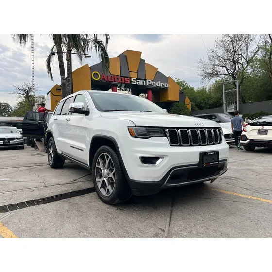 Jeep Grand Cherokee 5.7 Limited Lujo 4x4 At