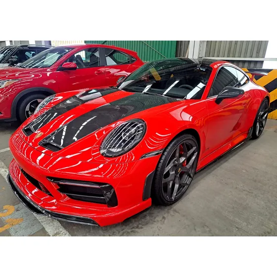 Porsche 911 Carrera 4 Gts