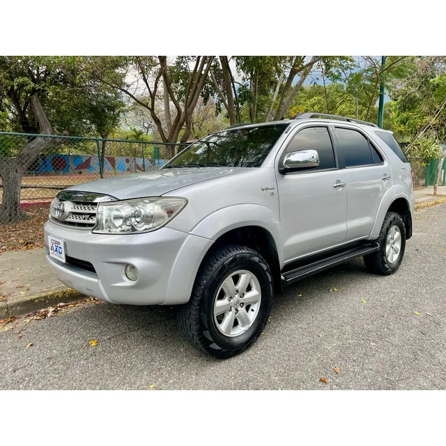 Toyota Fortuner Blindada 4x4