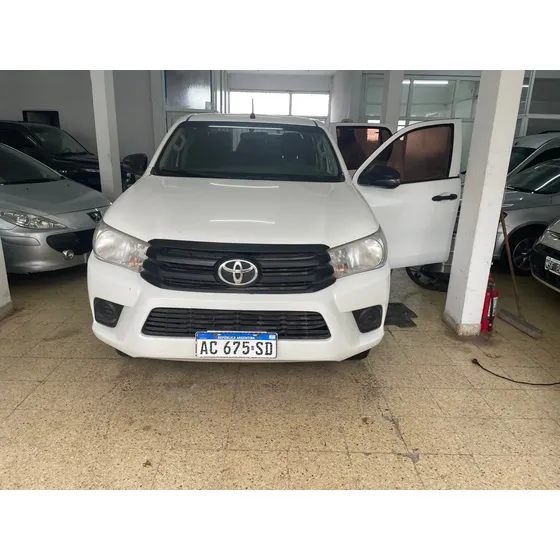 Toyota Hilux 2.4 Cd 150 4x4