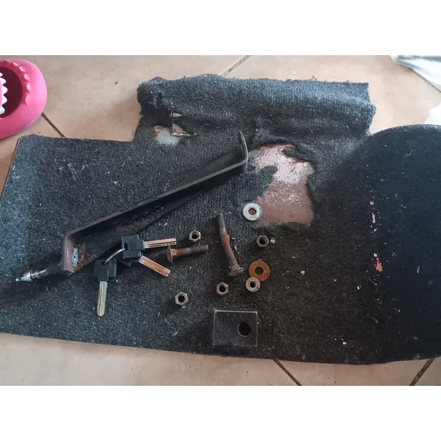 Tranca Pedales Para Automovil (bobeda)