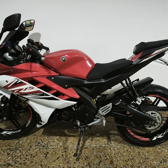 Hermosa R15v2 Modelo 2015 Todo Original, Muy B