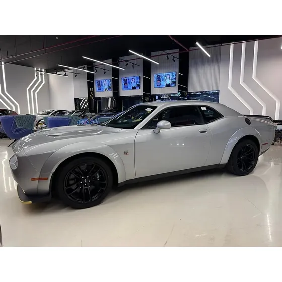 Dodge Challenger 392 Hemi Scat Pack 6.4l