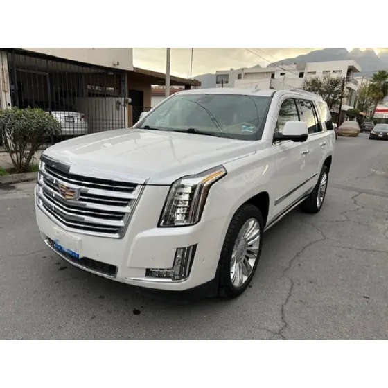 Cadillac Escalade 6.2 Plinum 4x4 At