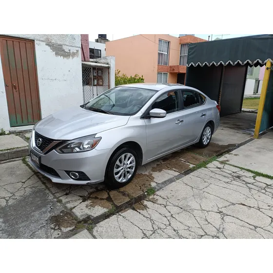 Nissan Sentra 1.8 Advance Cvt