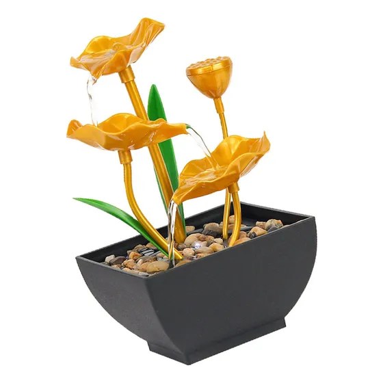 A Fonte De Mesa Iluminada Para Fontes Internas Em Cascata