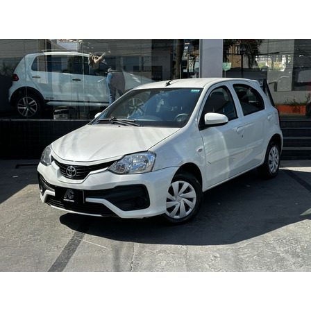 Toyota Etios Etios X 1.3 Flex 16v 5p Aut. Toyota Etios Etios X 1.3 Flex 16v 5p Aut.