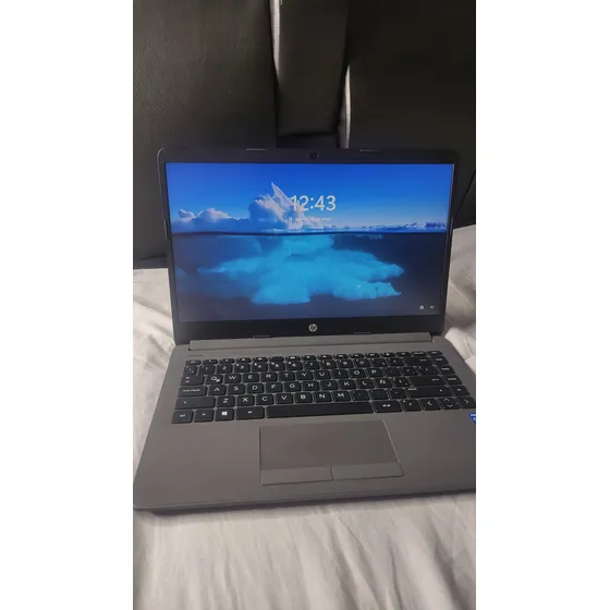 Laptop Hp 240 G8 Notebook Pc