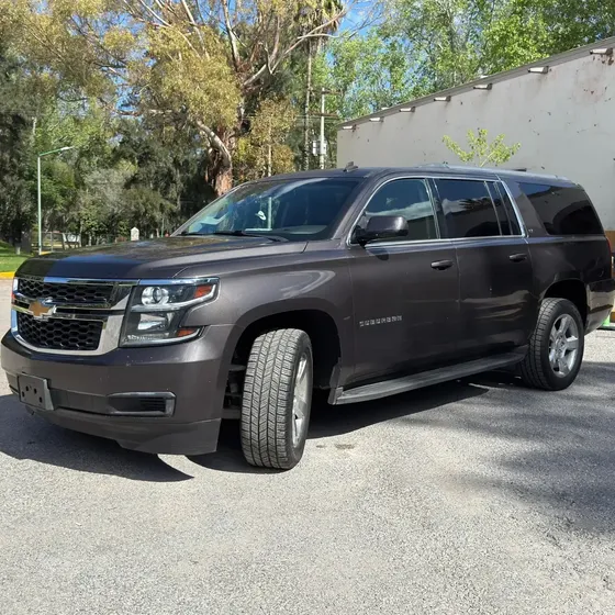 Chevrolet Suburban 2015 5.3 Lt V8 Piel 2da Cubo At