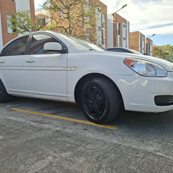 Hyundai Accent Vision 2010 1.4 Gls