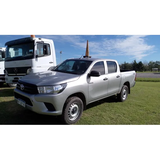 Toyota Hilux Pick-up 2.4 Cd Dx 150cv 4x4