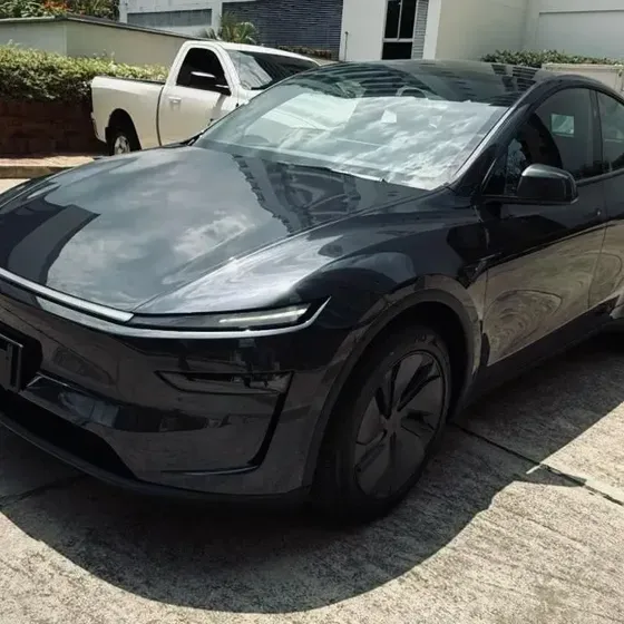 Tesla Model Y 2026 0.0 Long Range Awd
