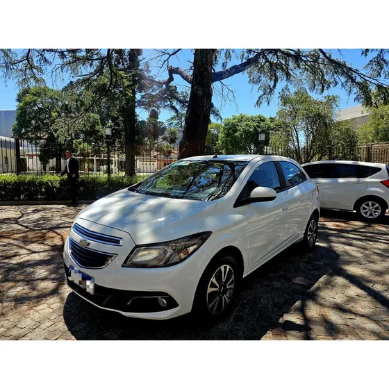 Chevrolet Onix 1.4 Ltz At 98cv