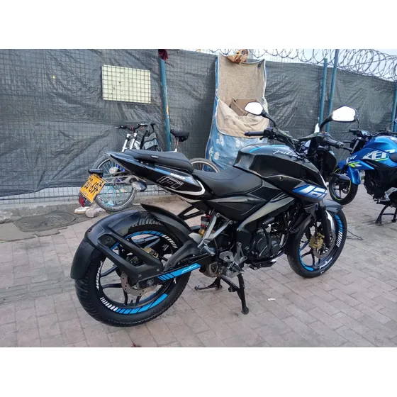 Pulsar Ns 160