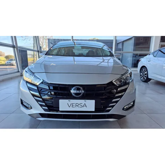 Nissan Versa 1.6 Advance At