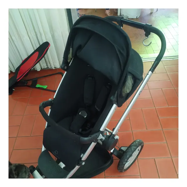 Coche Marca Quinny Modelo Buzz + Silla Maxicosi Y Easybase 2