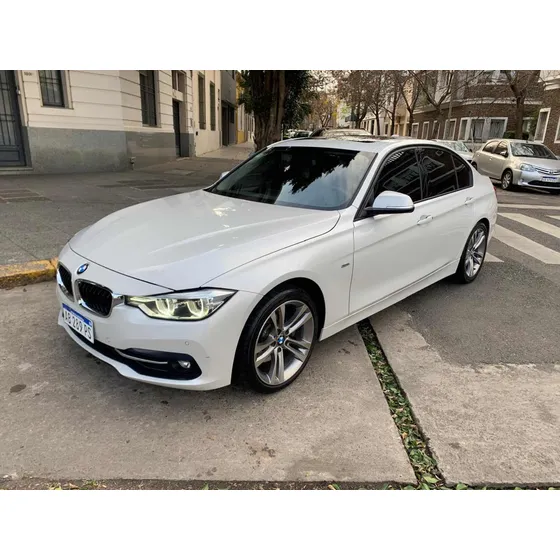 Bmw Serie 3 3.0 330i Sedan Sport Line 252cv