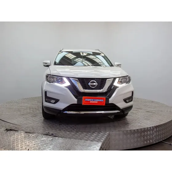 Nissan Sense 2row 4x4 2.5 At X-trail
