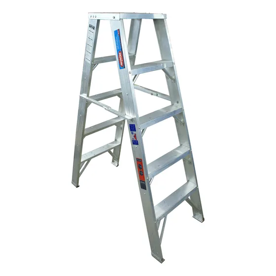 Escalera Plegable Reforzada Akron 8 Escalones 1.5m