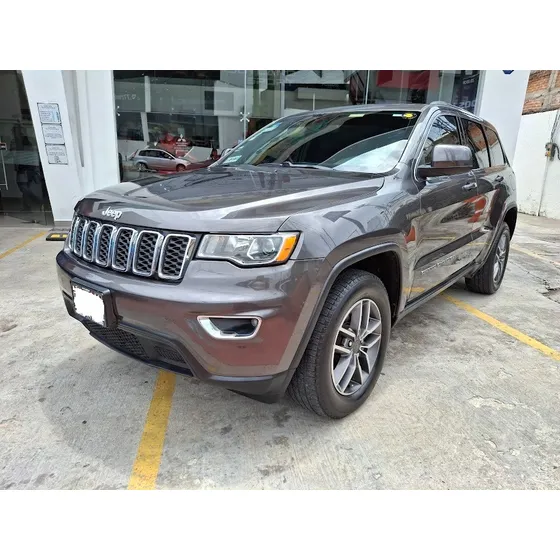 Jeep Grand Cherokee Laredo