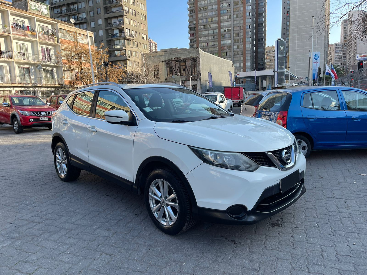 Nissan Qashqai Sense 2.0 2015