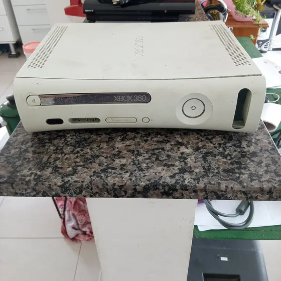 Xbox 360 Fat Placa Jasper C/ Detalhes 127v - Leia Anuncio