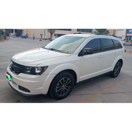 Dodge Journey 2.4 Sxt Sport 7 Pasajeros At