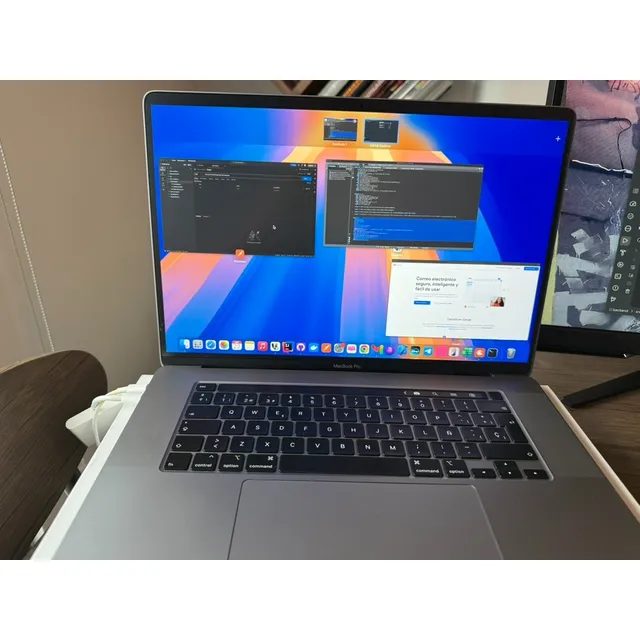 Macbook Pro (16 Pulgadas, Intel Core I7, 512 Gb Ssd, 16 Gb )
