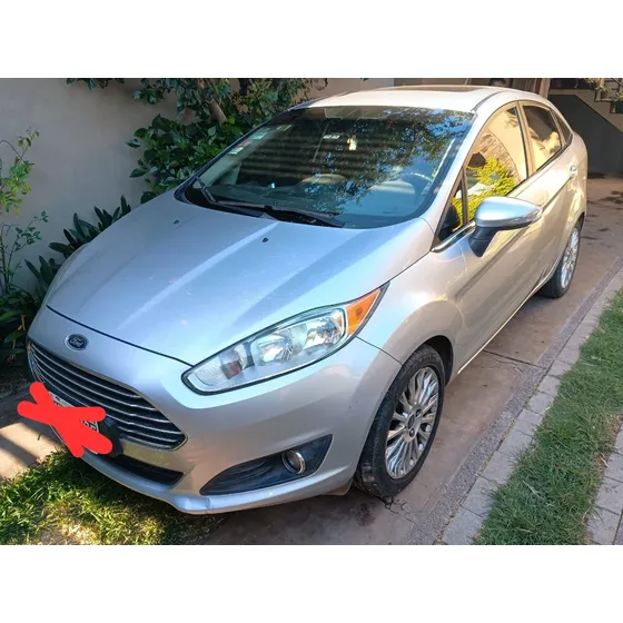 Ford Fiesta Kinetic 1.6 Titanium Powershift 120cv