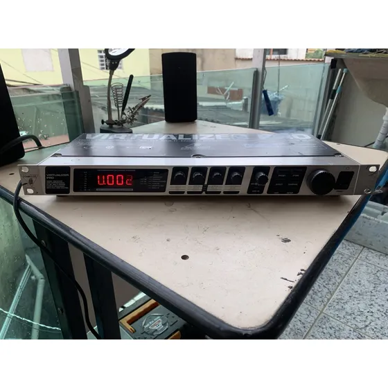 Processador De Efeitos  Behringer Virtualizer Pro Dsp 2024p