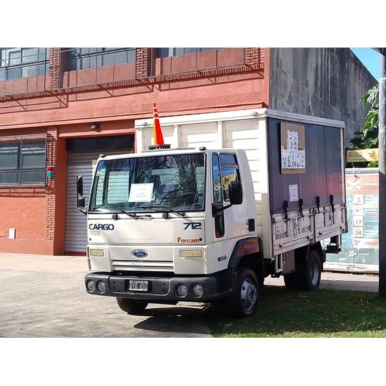 F. Cargo 712, Carrocería Mixta Culpina - Vendo X Renovación
