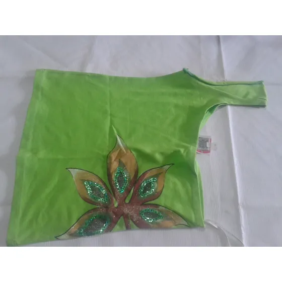 Franela De Damas Con Aplicacion De Lentejuelas  