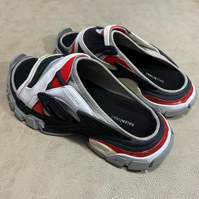 Sandalias Balenciaga