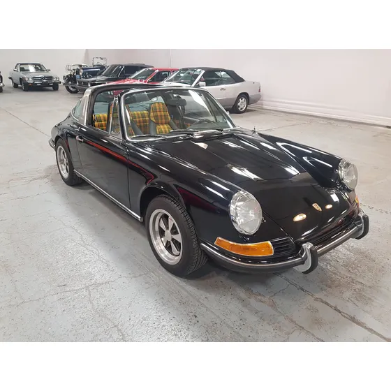 Porsche 911 E Targa (1971) - Macomeclassic