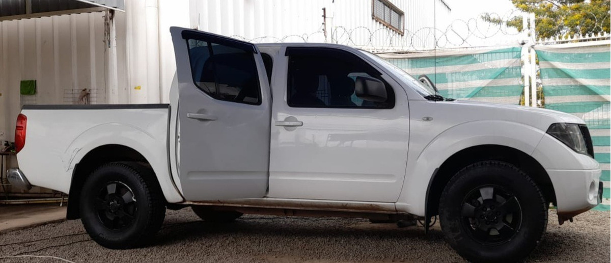 Nissan Navara Dcab 4x4 2.5