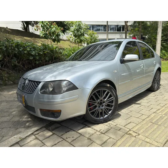 Volkswagen Jetta 1.8cc T Gli At